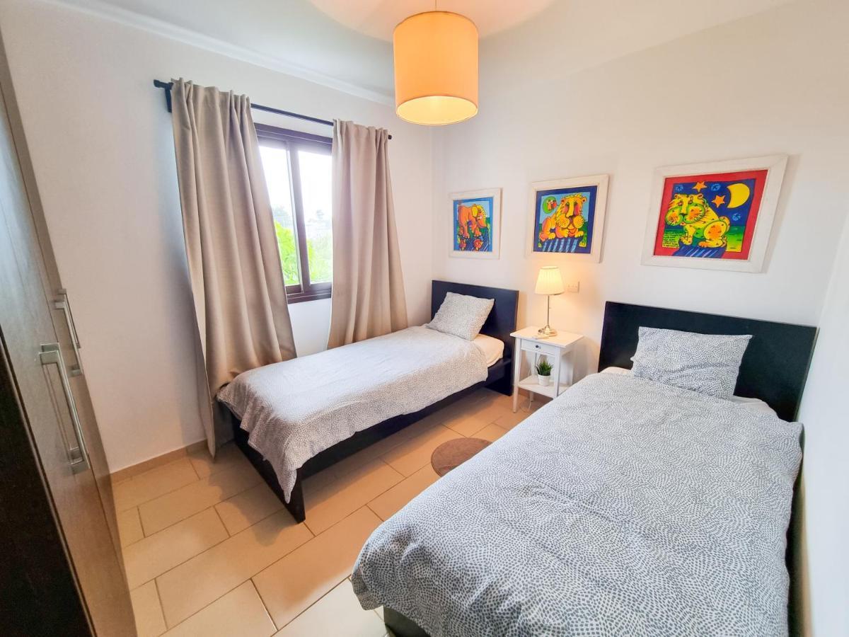 Light House Apartment Larnaka Exterior foto